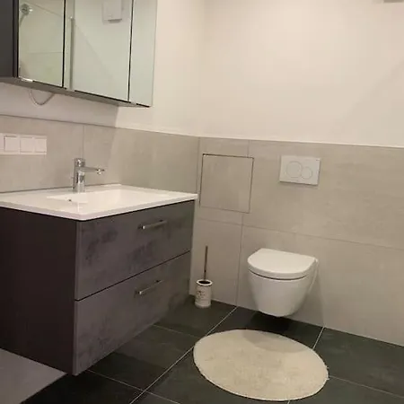 Helle Gemuetliche Mit 3 Und Terrasse, 80m2 Apartmán Karlsruhe