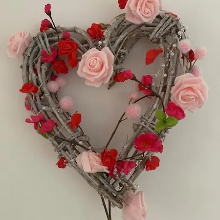 Helle Gemuetliche Mit 3 Und Terrasse, 80m2 *