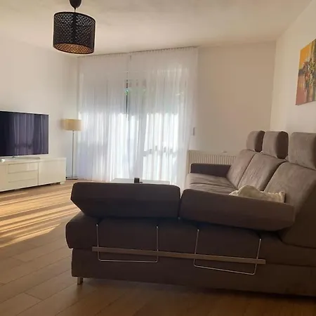 Helle Freundliche Mit Terrasse, 80m2 *