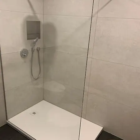 Apartmán Helle Gemuetliche Mit 3 Und Terrasse, 80m2 *