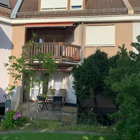Апартаменты Helle Gemuetliche Mit 3 Und Terrasse, 80m2 Карлсруэ