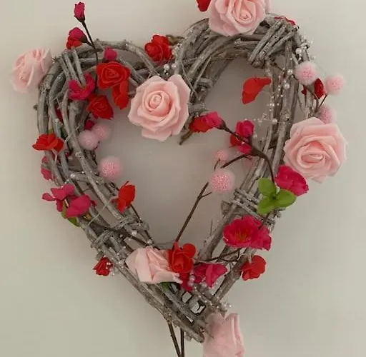 Helle Gemuetliche Mit 3 Und Terrasse, 80m2 *