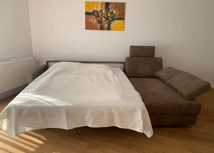 Apartament Helle Gemuetliche Mit 3 Und Terrasse, 80m2 *