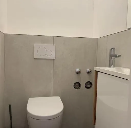 Helle Gemuetliche Mit 3 Und Terrasse, 80m2 * Karlsruhe